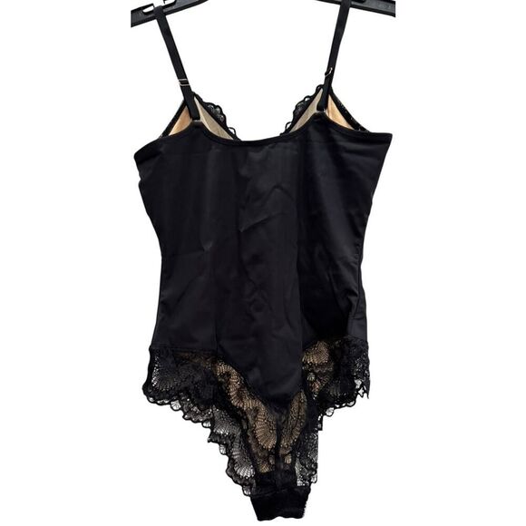 Pinsy Sculpting Lace Shapewear Bodysuit - Size M - NWT - Picture 5 of 5